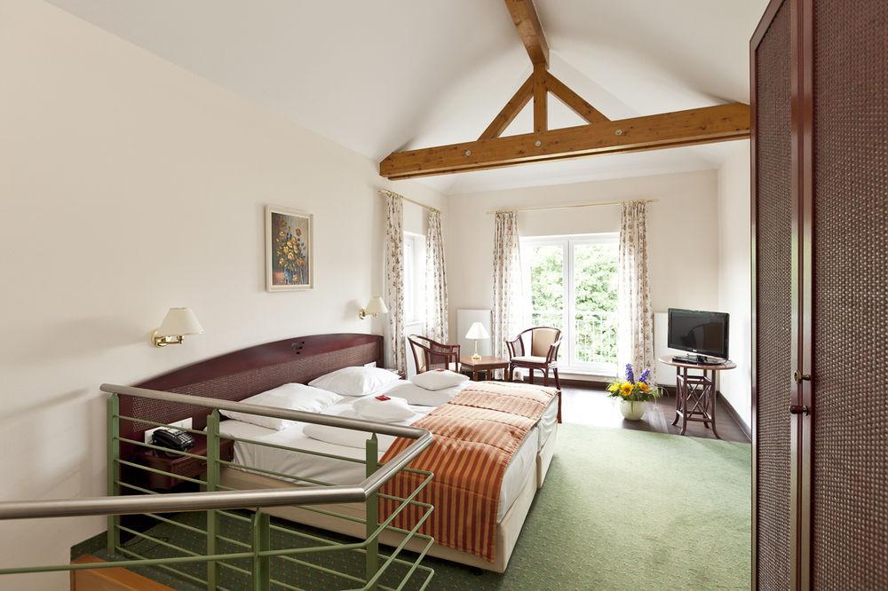 Seehotel Schloss クリンク エクステリア 写真