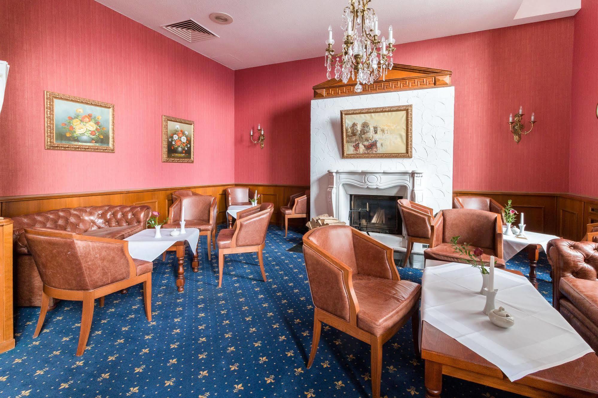 Seehotel Schloss クリンク エクステリア 写真