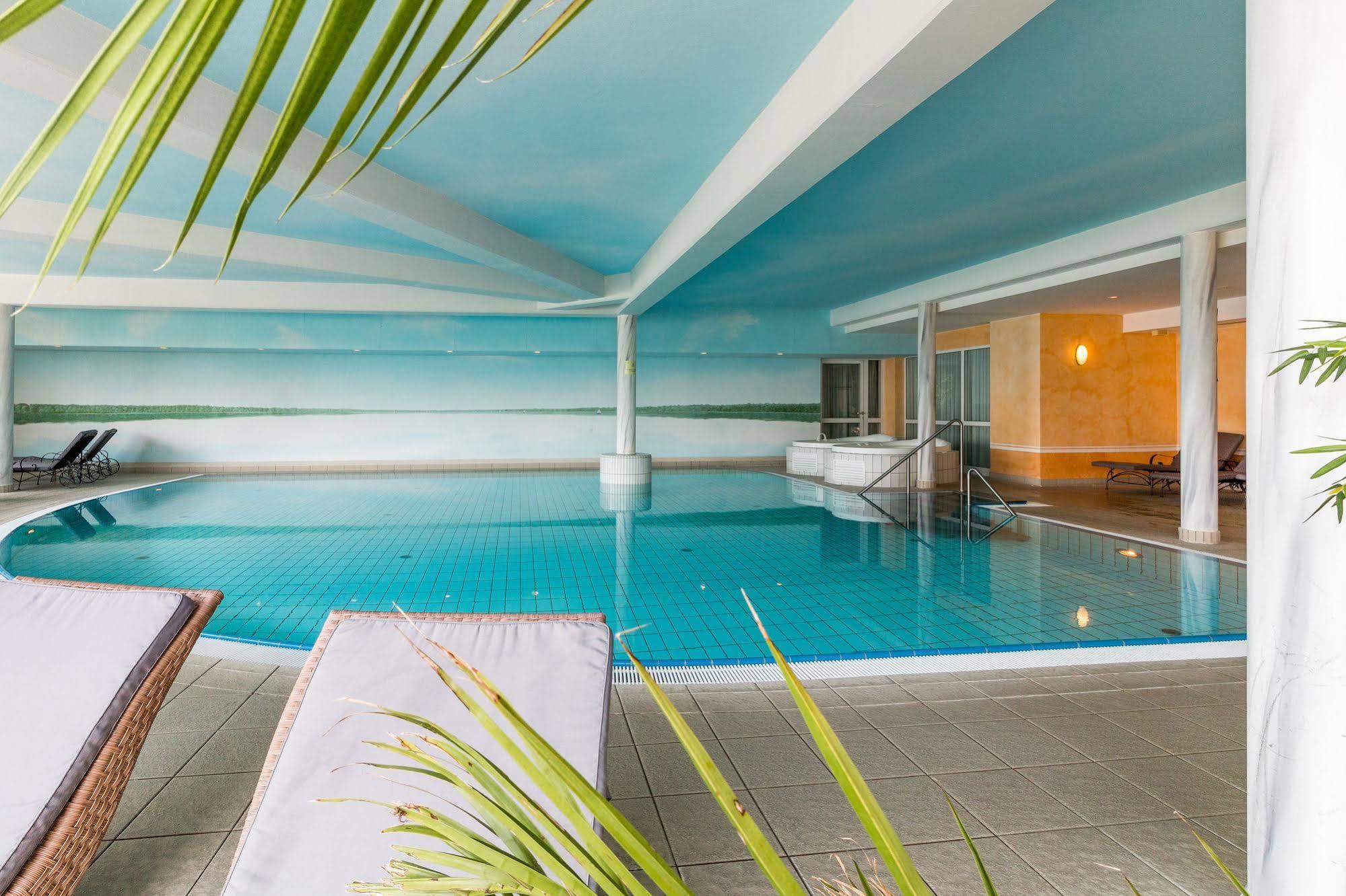 Seehotel Schloss クリンク エクステリア 写真